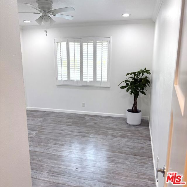 3712 Carrington Court, Inglewood CA: https://media.crmls.org/mediaz/2fc20afc-dee8-4af9-bcd5-4ac5f901bd6f.jpg
