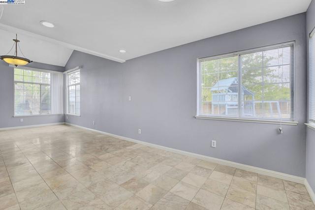 1618 Putnam St, Antioch CA: https://media.crmls.org/mediaz/2fc216a0-0fe1-408f-8da3-cf8a3fe46731.jpg