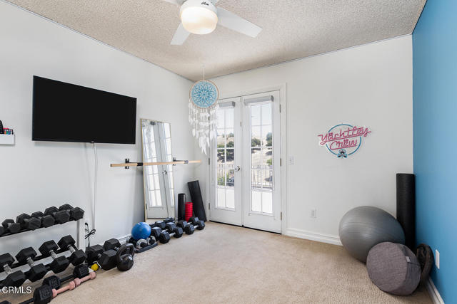 18845 Braemore Road, Porter Ranch CA: https://media.crmls.org/mediaz/2fc27844-a977-4673-a518-8131fe096508.jpg