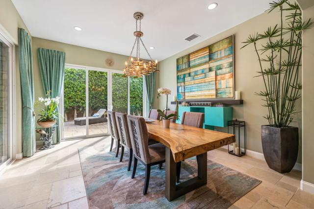 17 Emerald Court, Rancho Mirage CA: https://media.crmls.org/mediaz/2fc2c3da-0f46-43e8-8a81-39994cf06ee4.jpg