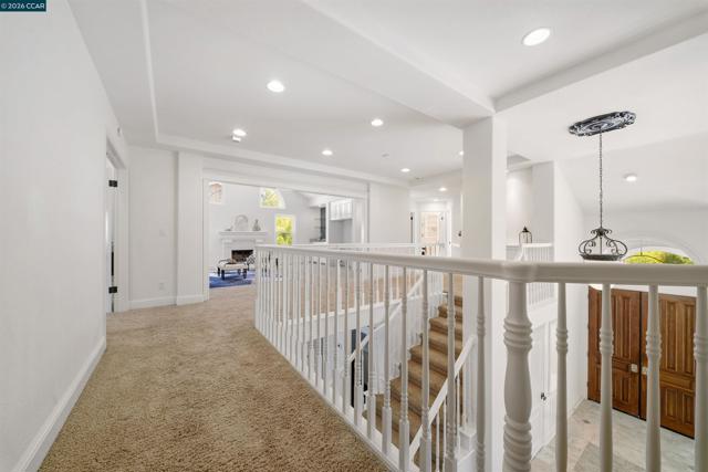 Image 42 of 60 For 812 Beaver Creek Ct