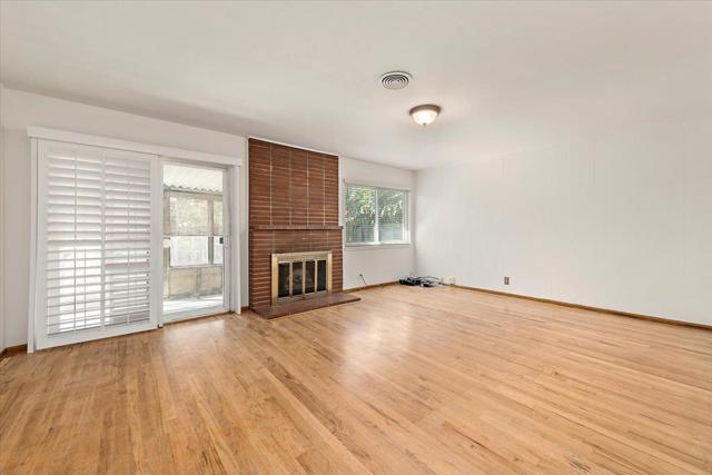 898 Hummingbird Drive, San Jose CA: https://media.crmls.org/mediaz/2fc44111-fd6e-4ab3-a236-bafb3cace1b8.jpg