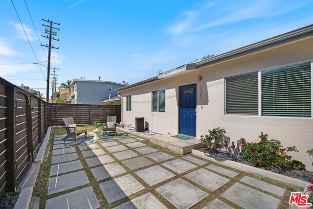 1507 Flagler Lane, Redondo Beach, California 90278, 3 Bedrooms Bedrooms, ,2 BathroomsBathrooms,Residential,For Sale,Flagler,25536807