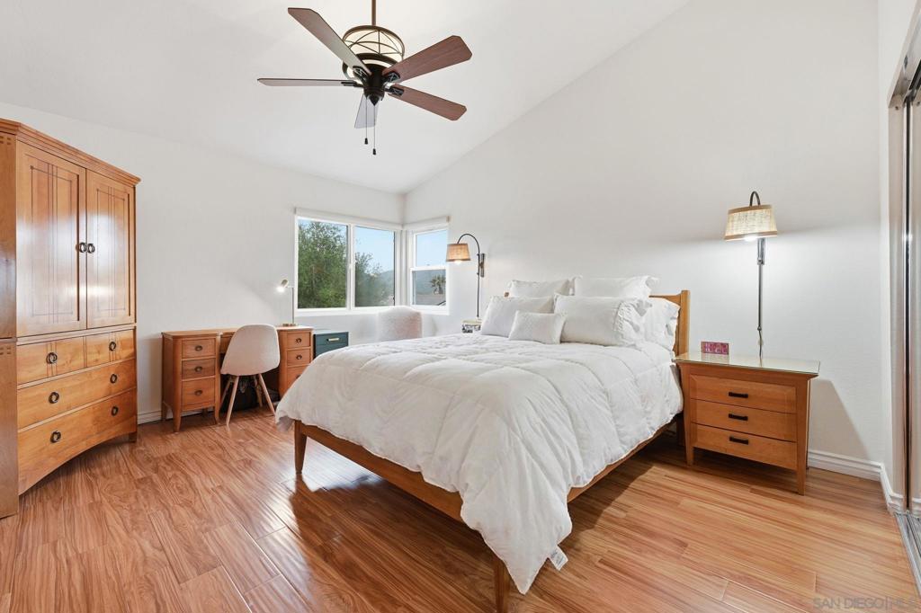 10847 Matinal Cir - photo 15