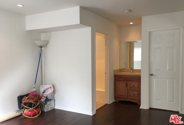3712 Evans Street, Los Angeles CA: https://media.crmls.org/mediaz/2fc6bd37-dc5a-4bdc-b7ee-a7990419ffc4.jpg