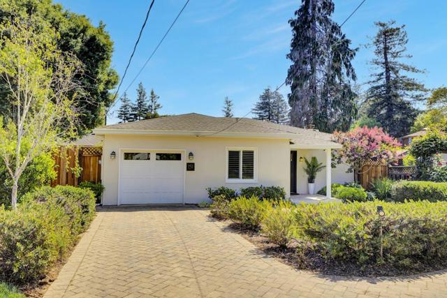 192 Oak Court, Menlo Park CA: https://media.crmls.org/mediaz/2fc727c0-3903-462d-883c-8e1b1ea56392.jpg
