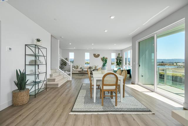 2388 Stanford Street, Alameda CA: https://media.crmls.org/mediaz/2fc72f91-0083-4beb-8933-8b41a210e16d.jpg