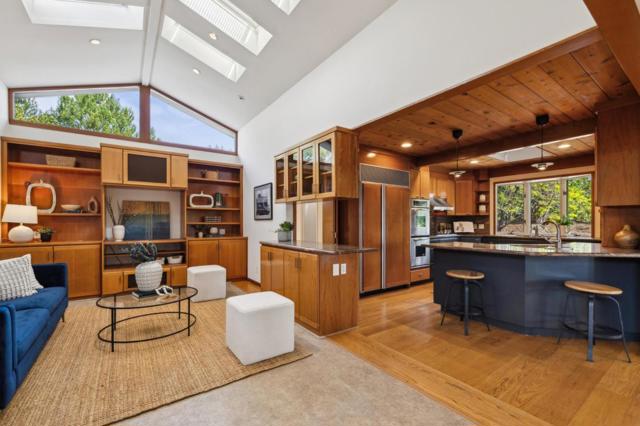 12675 La Cresta Drive, Los Altos Hills CA: https://media.crmls.org/mediaz/2fc79b28-3613-4b22-8824-8d231c070da4.jpg