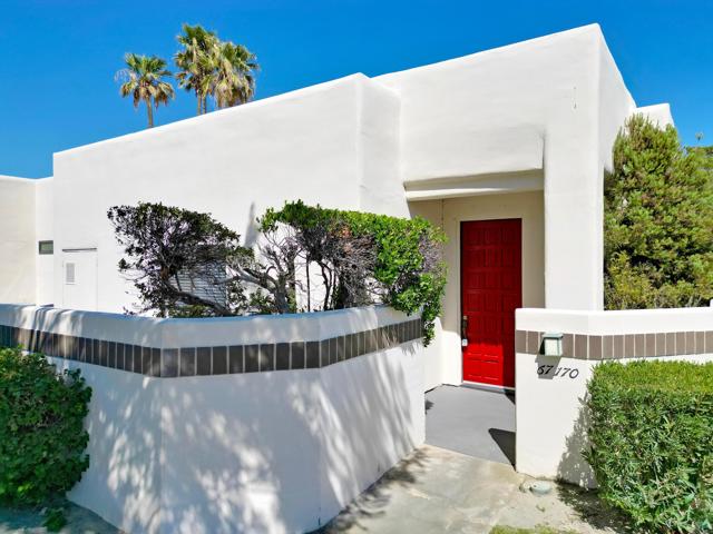 67170 W Chimayo Drive, Cathedral City CA: https://media.crmls.org/mediaz/2fc90ae1-c405-43c1-9ec9-bbe38ef2df97.jpg