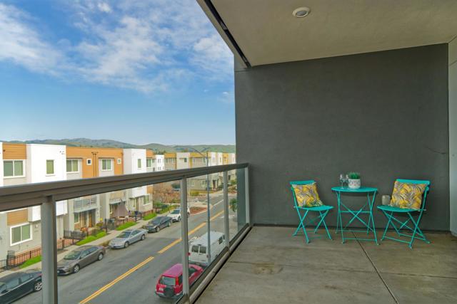 5925 Charlotte Drive, San Jose CA: https://media.crmls.org/mediaz/2fc9cfbe-2993-4707-bc04-5fb3fd3e4232.jpg
