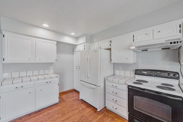 1369 Joyner Court, San Jose CA: https://media.crmls.org/mediaz/2fca40a9-e027-4337-a95c-bdb0e0a8ff8e.jpg