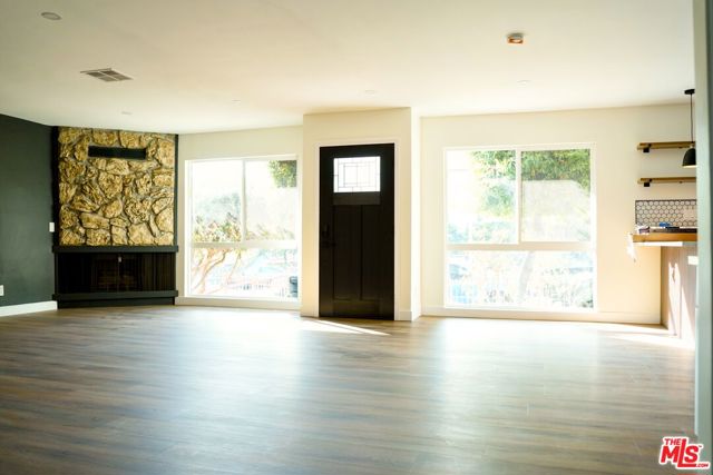 Image 9 of 55 For 960 Los Robles Avenue
