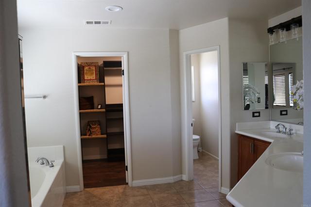 766 Conlon Drive, Hemet CA: https://media.crmls.org/mediaz/2fcadf42-0b5d-46fc-9530-ce3951b3aa17.jpg