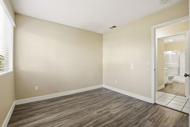 525 N Beech St, Escondido CA: https://media.crmls.org/mediaz/2fcb26fe-2efb-4ba9-b83b-ac15f32b148b.jpg