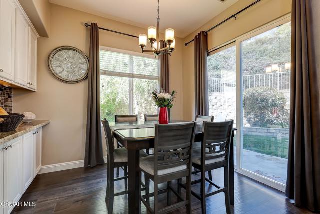28097 Promontory Lane, Valencia CA: https://media.crmls.org/mediaz/2fcb39e4-f54d-4837-83f0-f4abaabb04a3.jpg