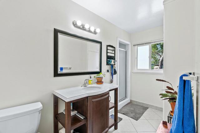 810 Cambridge Avenue, Menlo Park CA: https://media.crmls.org/mediaz/2fcb930a-ccf6-4465-b306-c0bc734954c4.jpg