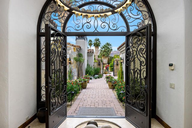 936 Andreas Canyon Drive, Palm Desert, CA 92260