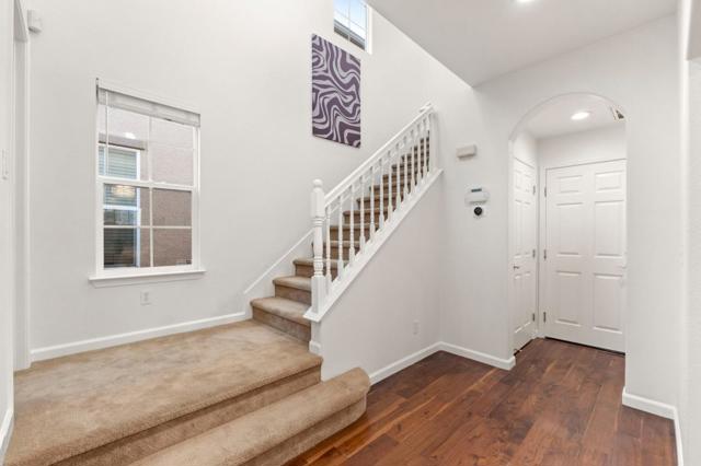 325 Toscana Way, Hayward CA: https://media.crmls.org/mediaz/2fcc8ef5-5e46-43d1-9280-6a4607433b45.jpg
