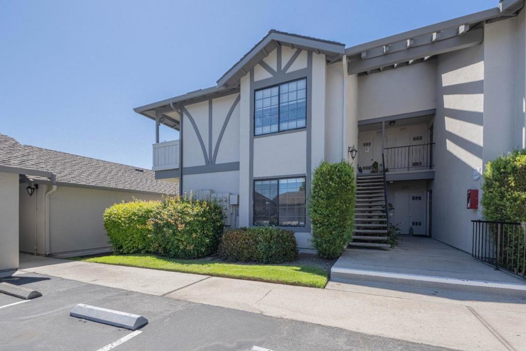 1051 Riker Street #5
