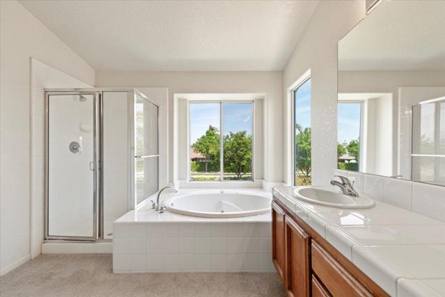 1446 Nottingham Circle, Los Banos CA: https://media.crmls.org/mediaz/2fceb4ad-ff2e-44c8-8552-8a8d7200808a.jpg