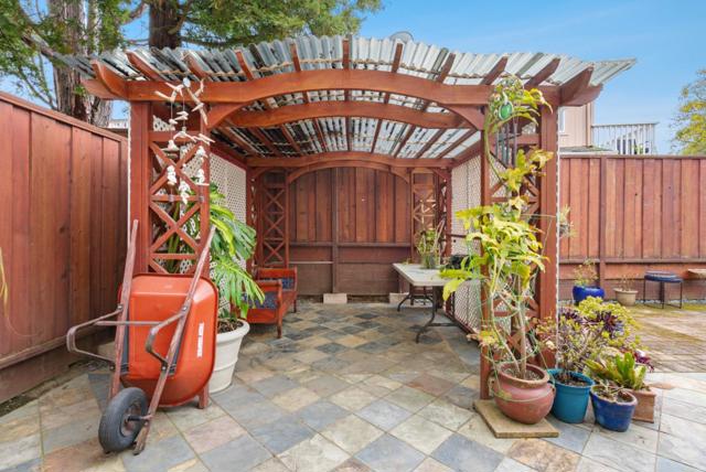 1540 Seascape Boulevard, Aptos CA: https://media.crmls.org/mediaz/2fcf70fa-7983-483e-9bd0-df101da0124e.jpg