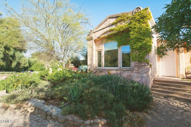 3450 Thacher Road, Ojai CA: https://media.crmls.org/mediaz/2fd0be16-d84f-43d8-8050-81e756df9d06.jpg