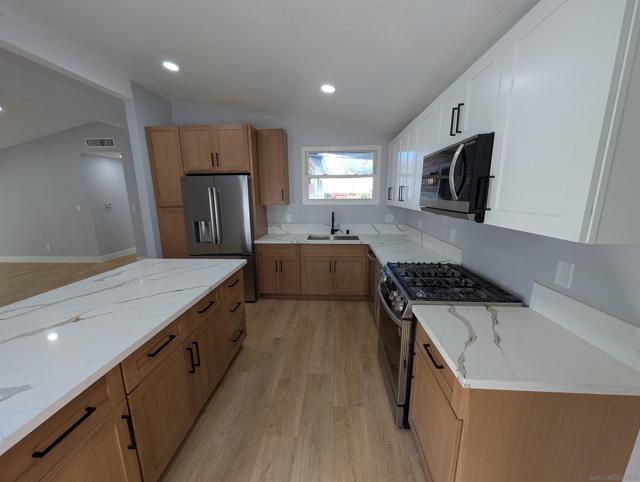 8774 Tommy Drive, San Diego CA: https://media.crmls.org/mediaz/2fd1a33b-e78a-440a-b3a1-8bf4e6820116.jpg