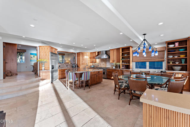 2956 Solimar Beach Drive Drive, Ventura CA: https://media.crmls.org/mediaz/2fd1cad0-00e6-45df-b3ef-7c8584361a26.jpg