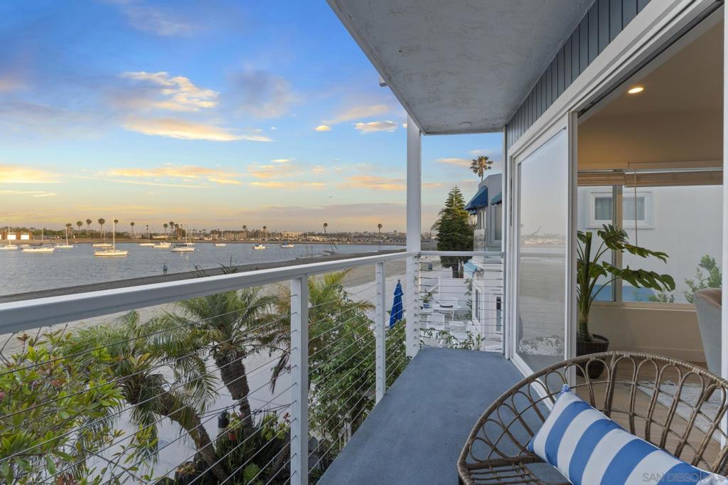 3630 Bayside Walk - photo 11