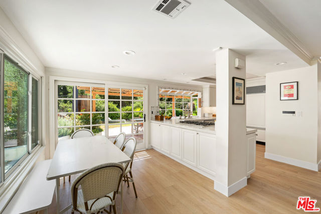 4441 Park Alisal, Calabasas CA: https://media.crmls.org/mediaz/2fd2d06c-1cda-45ba-bc85-7df5c2509153.jpg