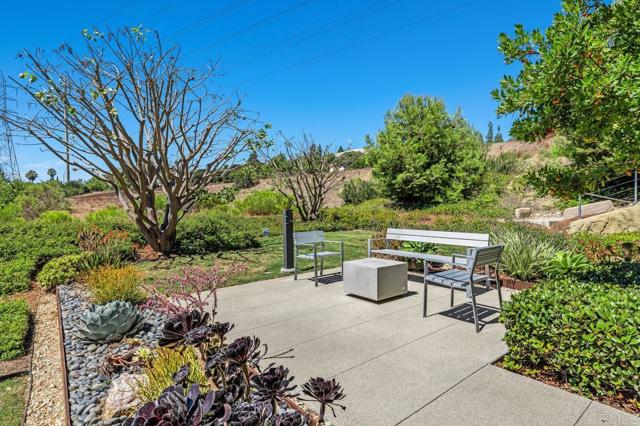 Image 4 of 33 For 2706 Via Alta Place