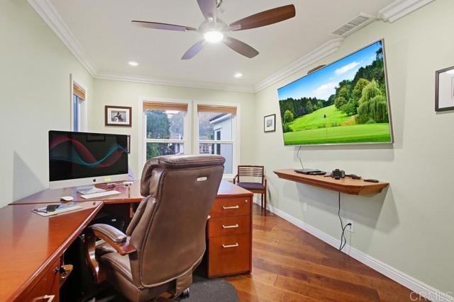 Detail Gallery Image 24 of 70 For 2345 Amber Oak Ln, Escondido,  CA 92027 - 4 Beds | 3 Baths