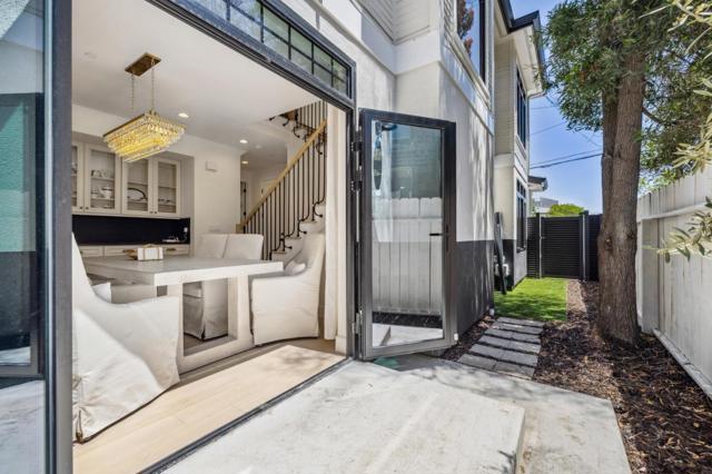 546 Oxford Avenue, Palo Alto CA: https://media.crmls.org/mediaz/2fd50be8-76be-466e-a860-bf5ad6646675.jpg