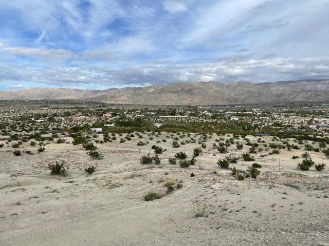 23551 Henry Road, Sky Valley CA: https://media.crmls.org/mediaz/2fd58a51-868f-489f-a3ae-05d56ba4aaa3.jpg