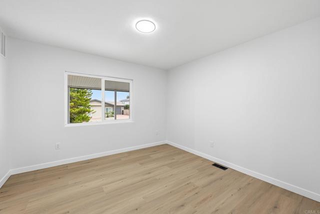 Detail Gallery Image 22 of 37 For 2298 Lindsay Dr, Carlsbad,  CA 92008 - 2 Beds | 2 Baths