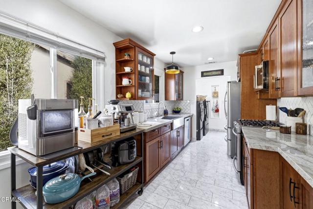 Detail Gallery Image 8 of 24 For 732 Lemon Grove Ave, Ventura,  CA 93003 - 3 Beds | 1 Baths