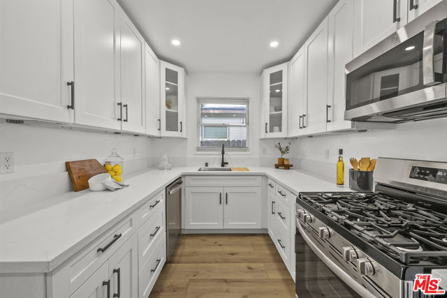746 Valley View Avenue, Monrovia CA: https://media.crmls.org/mediaz/2fd699e4-7de1-4f22-ace0-782860ece693.jpg
