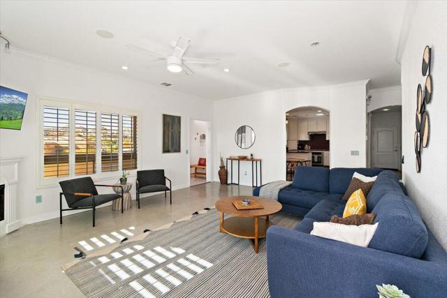 6207 Red Bluff Avenue, Yucca Valley CA: https://media.crmls.org/mediaz/2fd70901-4c36-4cd5-a19f-94bfc73b1fb1.jpg