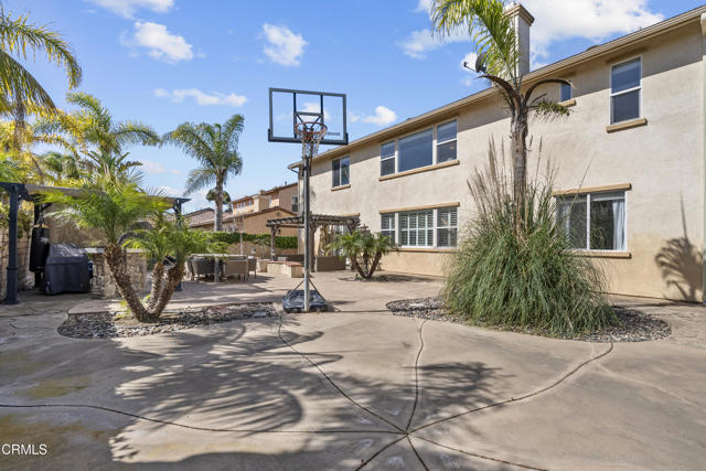 2012 Keltic Lodge Drive, Oxnard CA: https://media.crmls.org/mediaz/2fd75352-f319-4591-b656-3ef650c05cd0.jpg