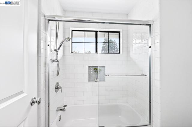 Image 28 of 53 For 2737 Harland Ct