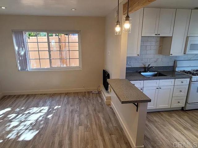 Detail Gallery Image 3 of 14 For 3935 Madison Ave, San Diego,  CA 92116 - 1 Beds | 1 Baths