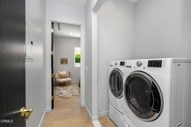 5622 Natick Avenue, Sherman Oaks CA: https://media.crmls.org/mediaz/2fd96b93-7cfb-422f-ab39-6dd60f75fb22.jpg