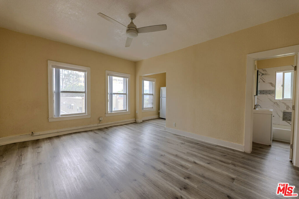 661 Shatto Place #300