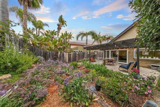 1554 Traveld Way, Encinitas CA: https://media.crmls.org/mediaz/2fdb72dd-aed8-4ad1-9efb-368d7fa69ca1.jpg