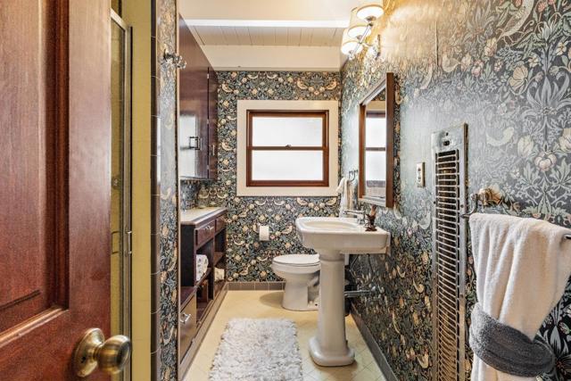 21791 Highway 49, Downieville CA: https://media.crmls.org/mediaz/2fdbcef9-956e-42cb-a36e-578e04536347.jpg