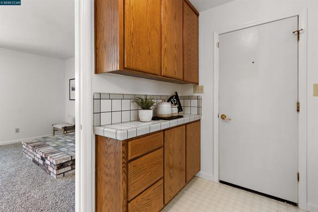 5435 Box R Ranch Rd, Vacaville CA: https://media.crmls.org/mediaz/2fdbf13b-5a93-479a-9719-ca12a3c71a6e.jpg