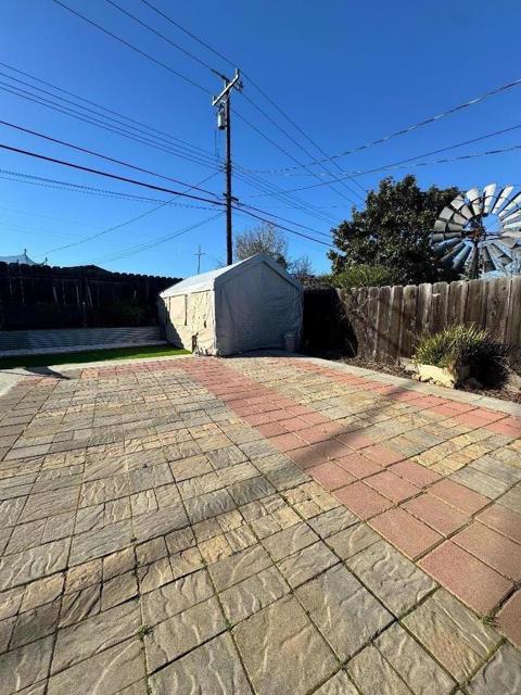 1121 Granada Avenue, Salinas CA: https://media.crmls.org/mediaz/2fdd22e3-dbc6-4f38-92eb-d473d17db0ab.jpg