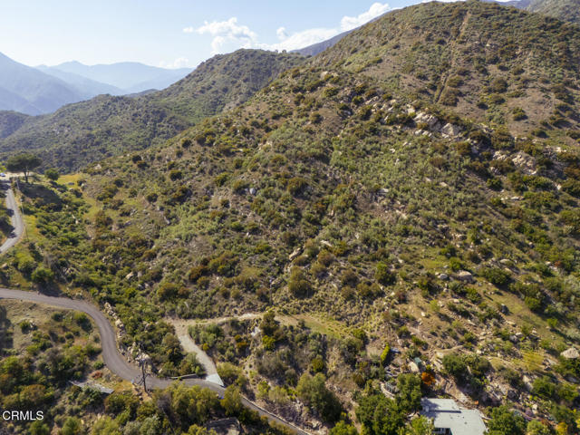 1797 Foothill Road, Ojai CA: https://media.crmls.org/mediaz/2fde175a-82cb-4f17-b37c-a2048de9a854.jpg