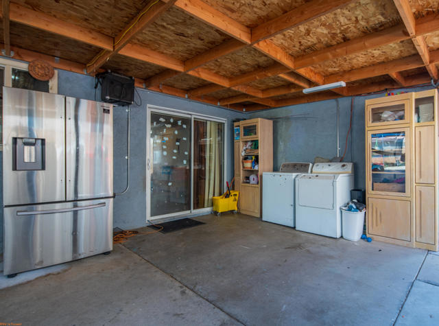 13576 La Mesa Drive, Desert Hot Springs CA: https://media.crmls.org/mediaz/2fdedbc4-6390-4992-9301-720023eee88c.jpg