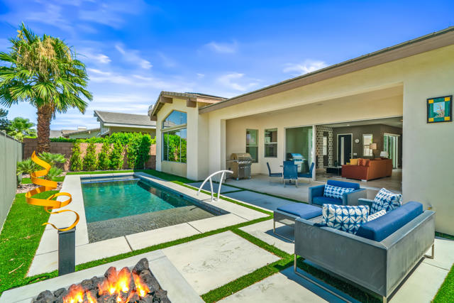 1325 Passage Street, Palm Springs CA: https://media.crmls.org/mediaz/2fdeec5f-9d64-4a8d-83af-6f430d17fb52.jpg